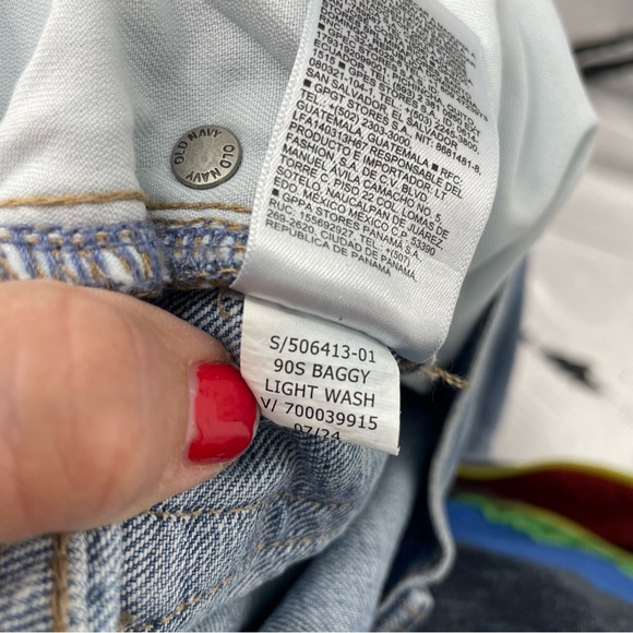 NWT Old navy 90’s baggy jeans Sz 29x28 light wash - Picture 10 of 10